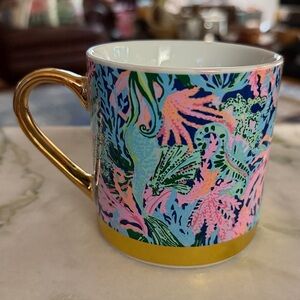 Lilly Pulitzer Gold Script Mug NEW!!